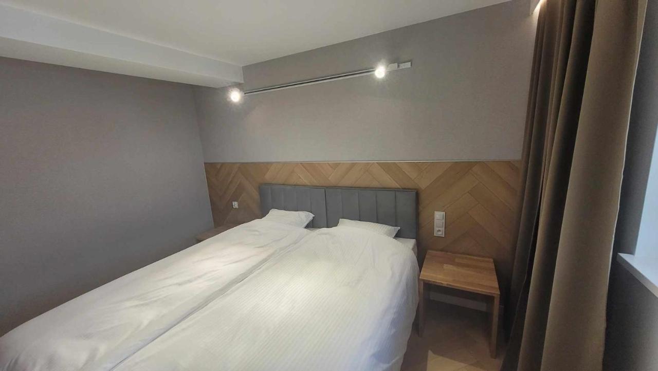 Hotel & Restauracja Wroblewscy Karniewo 외부 사진