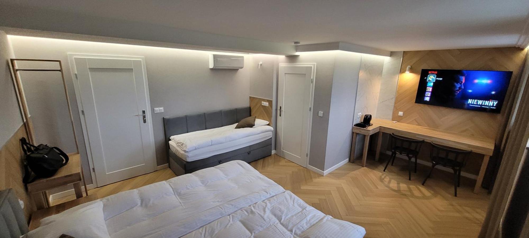 Hotel & Restauracja Wroblewscy Karniewo 외부 사진